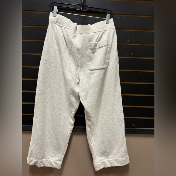 Cream Cropped Sweatpants - Picture 3 of 3